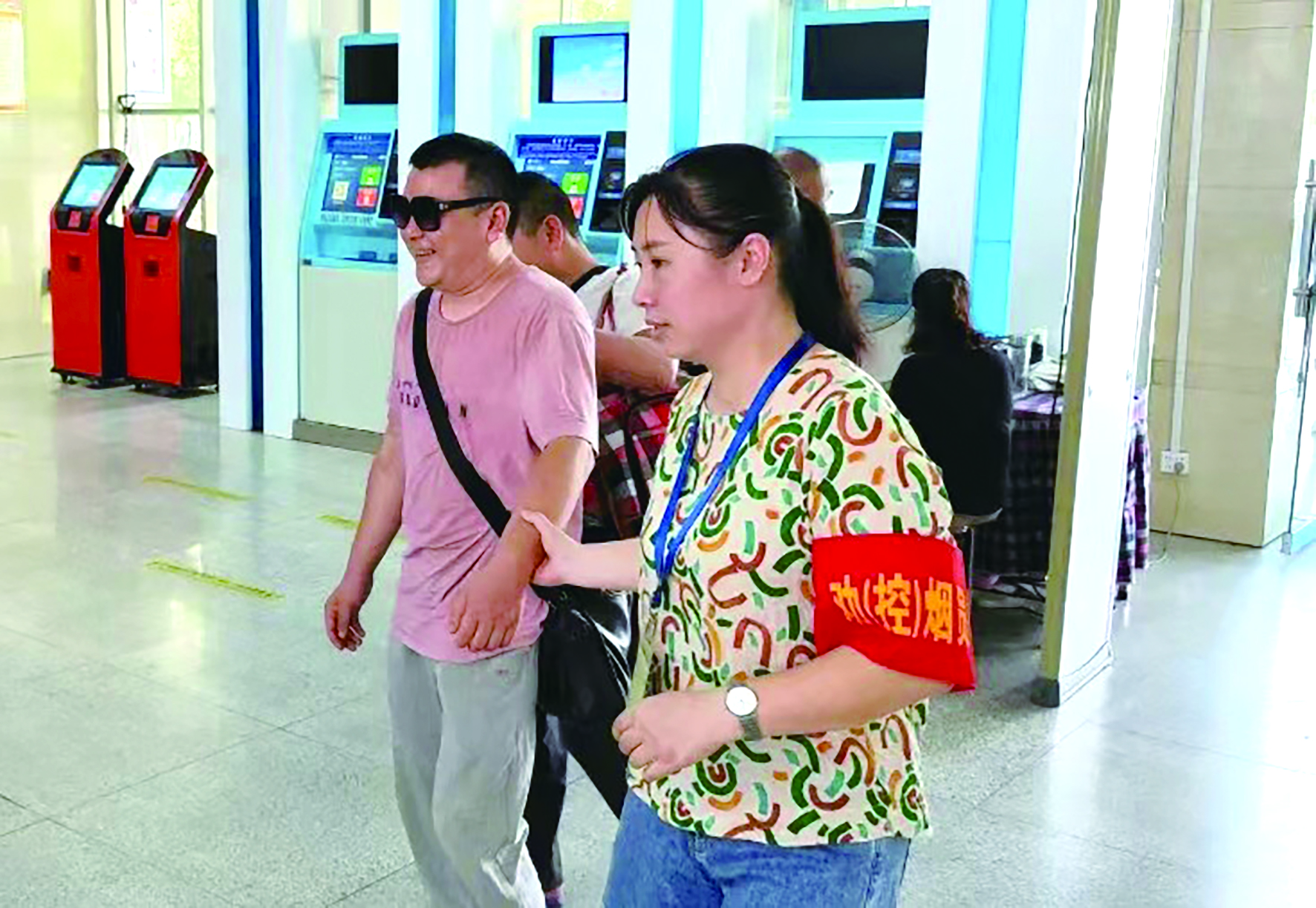 立足平凡崗位 彰顯黨員風(fēng)采 ——記集團(tuán)公司優(yōu)秀共產(chǎn)黨員、邵陽汽車北站副站長謝偉 田華柱 姚志剛